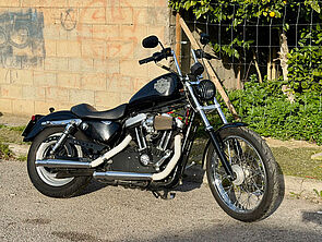 Harley Sportster XL883C Bild 1