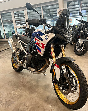 BMW F 900 GS Bild 2