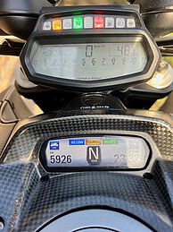 Ducati Diavel Carbon Bild 2