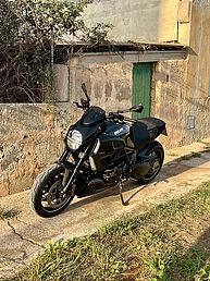 Ducati Diavel Carbon Bild 1