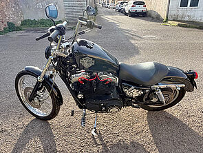 Harley Sportster XL883C Bild 2