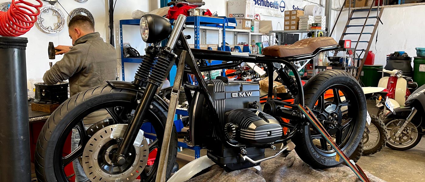 Der Café Racer nimmt Form an