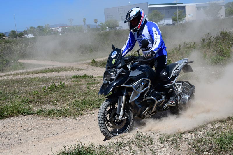 Richtig bremsen mit dem Motorrad